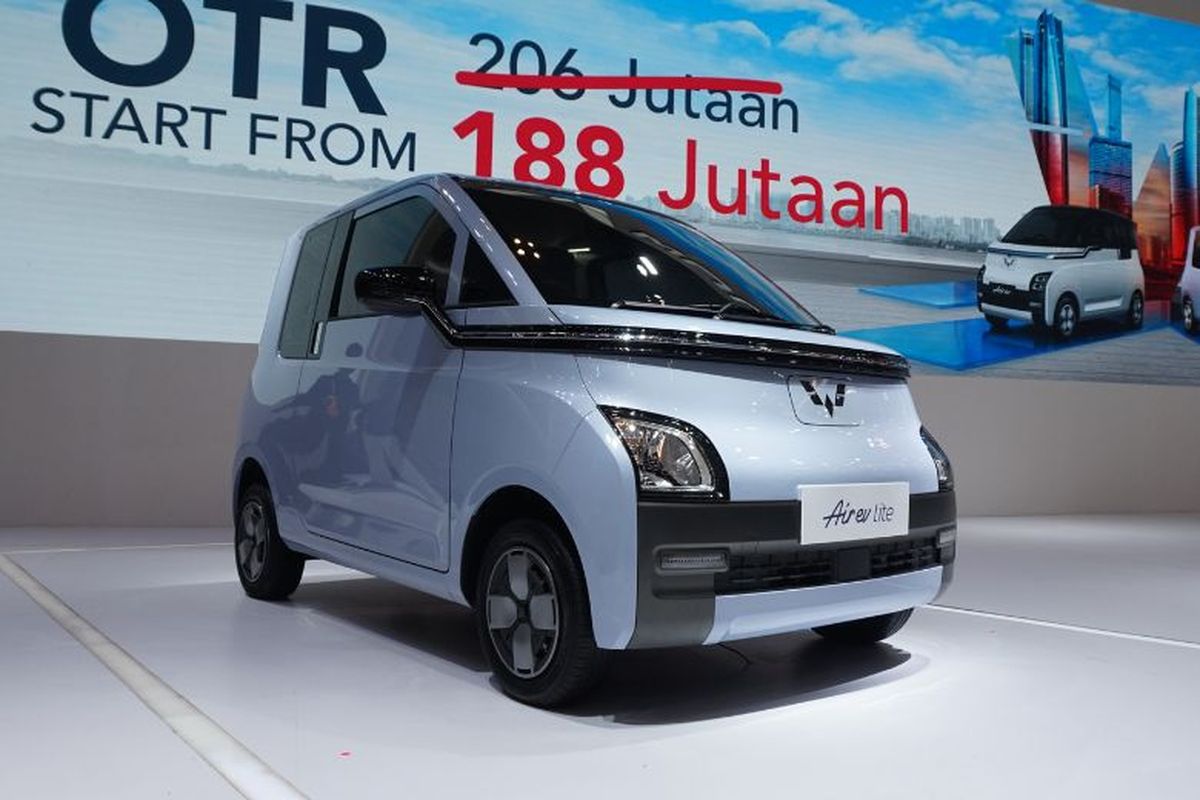 Ilustrasi kredit mobil Wuling (ist)