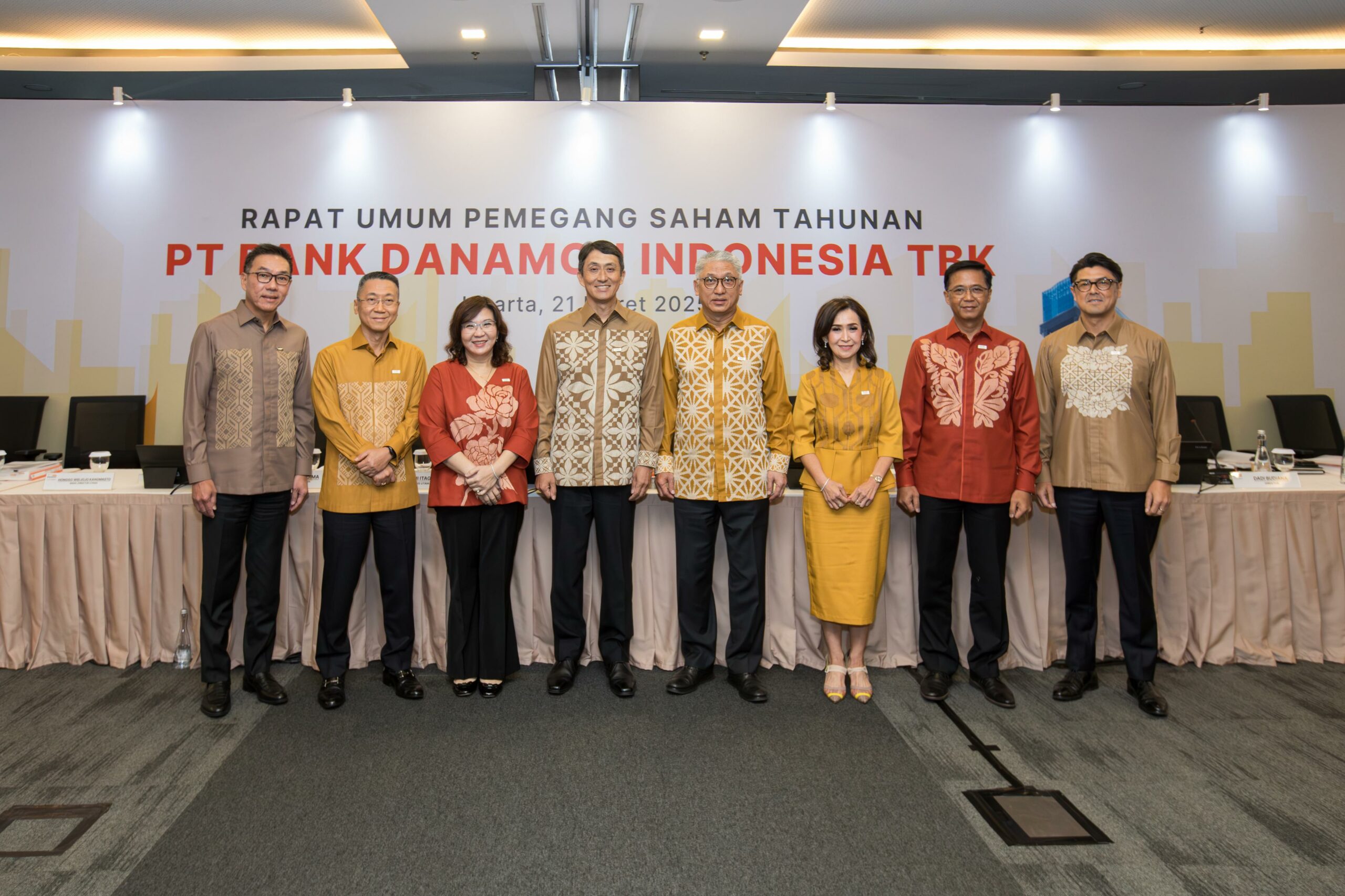RUPST Bank Danamon 2025 Setujui Dividen Rp1,1 Triliun dan Direksi Baru