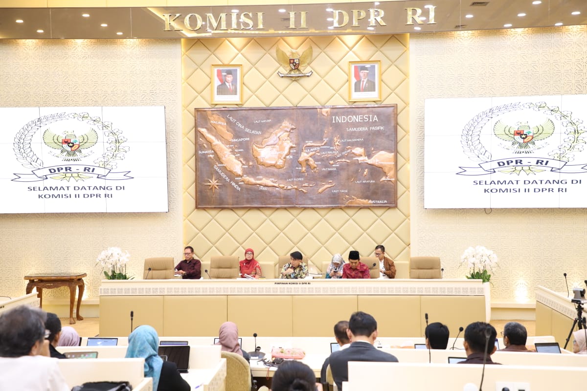 Rapat Kerja Komisi II DPR RI Dengan Jajaran Kementerian Pendayagunaan Aparatur Negara dan Reformasi Birokrasi (Kemenpan RB)