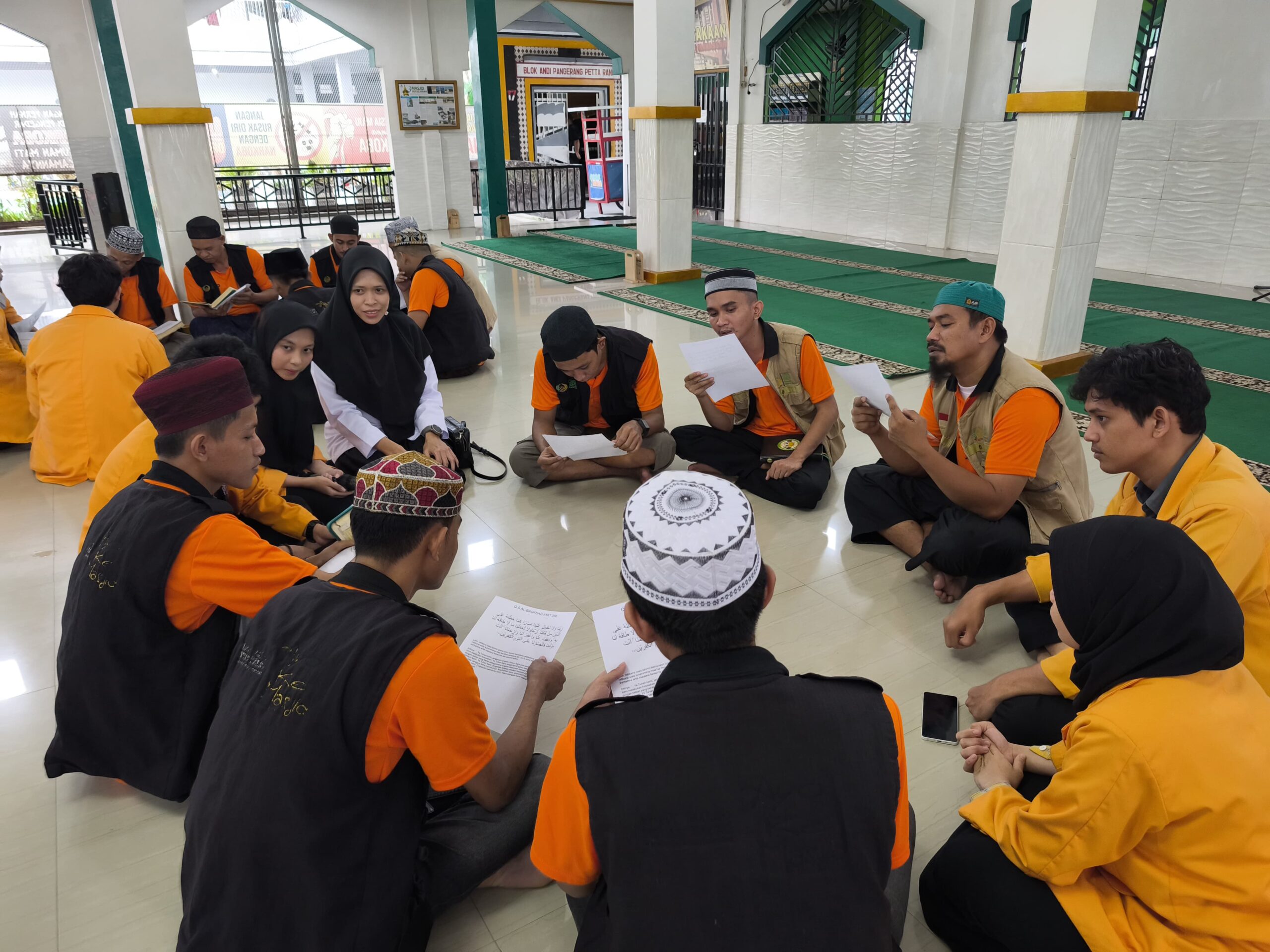 Rutan Makassar Berkolaborasi Dengan Mahasiswa Psikologi UNM Hadirkan Program One Day One Ayat Untuk Warga Binaan