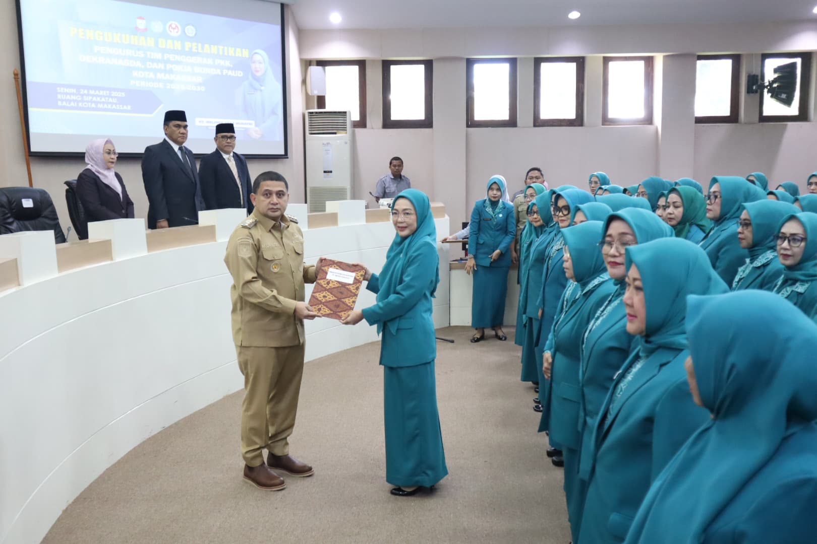 Wali Kota Makassar Resmi Lantik Pengurus TP PKK, Dekranasda, dan Pokja Bunda PAUD