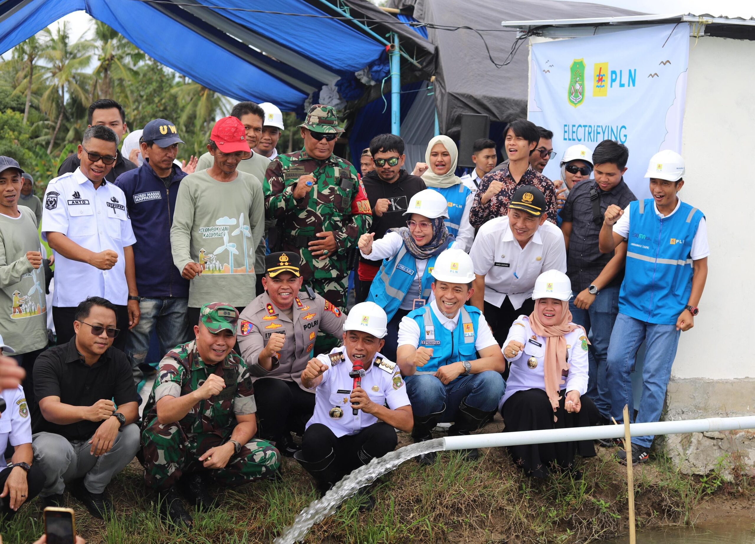 Electrifying Agriculture PLN Bantu Petani Sidrap Hemat Biaya Operasional 63%