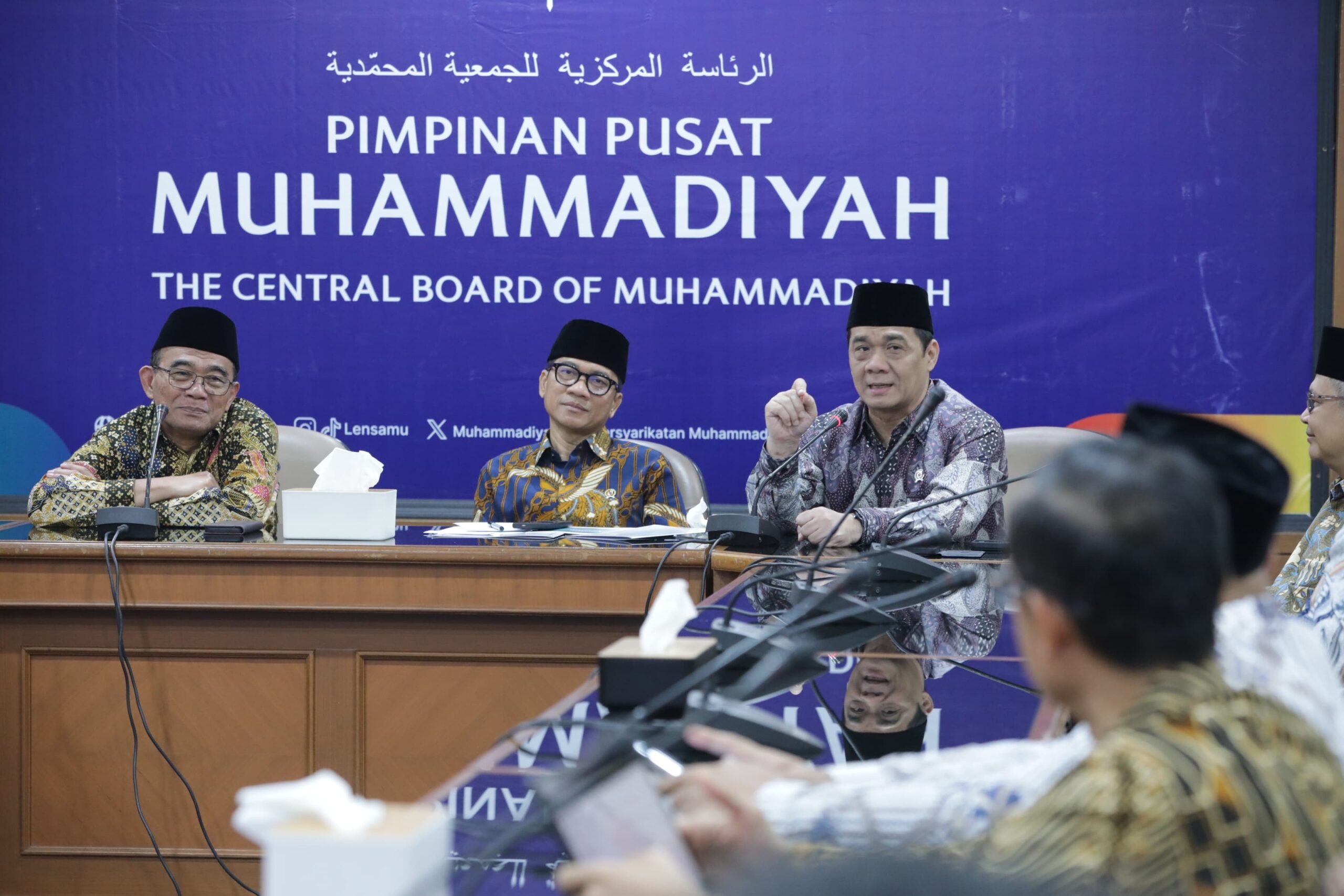 Mendes PDT dan Muhammadiyah Kerja Sama Sektor Ekonomi hingga Dakwah