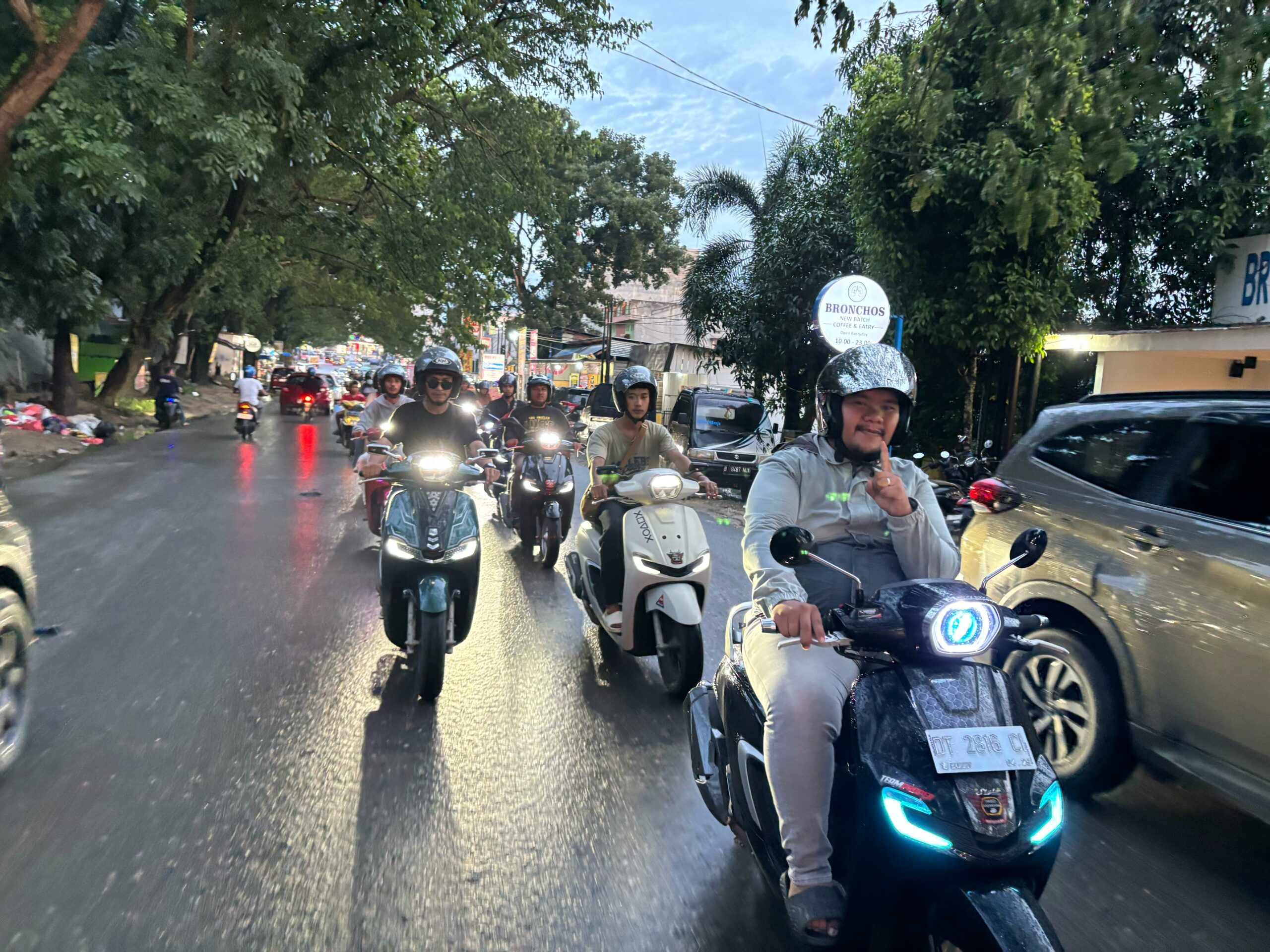 Ramadhan Bikers Honda Kendari: Berbagi Takjil hingga Safety Riding