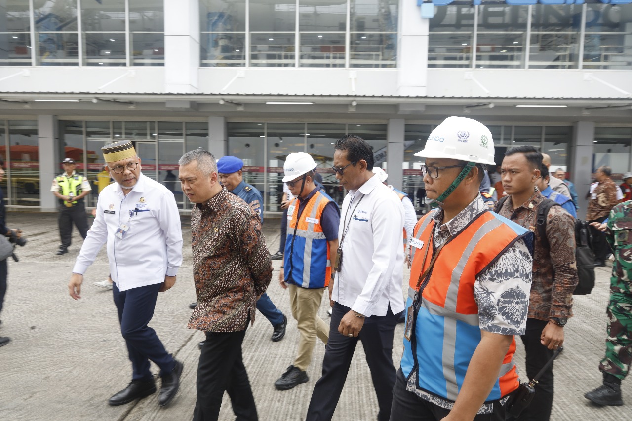 Menhub Dudy Purwagandhi Tinjau Kesiapan Pelabuhan Makassar: Tersibuk di KTI