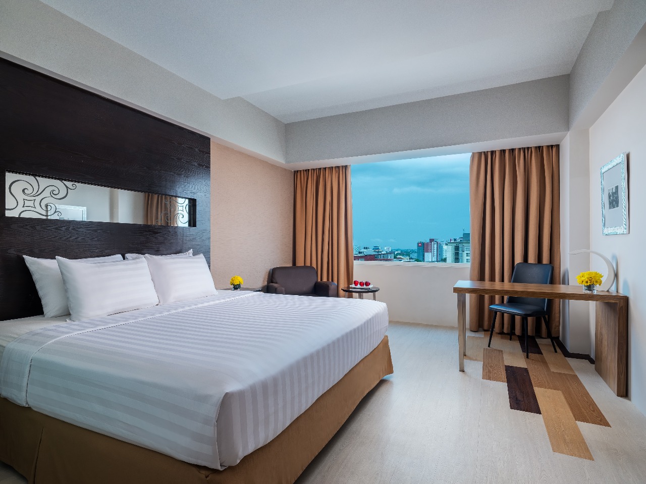 Nikmati Staycation Seru dengan Promo Spesial Liburan di Aston Makassar