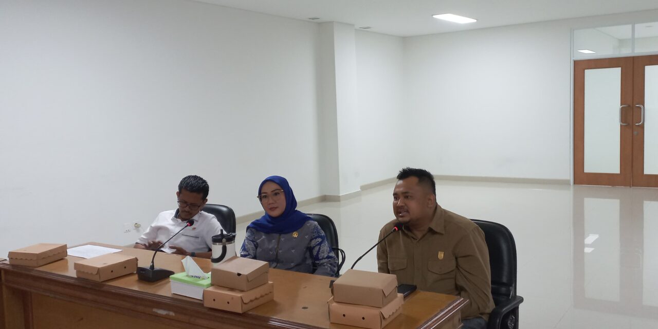 DPRD Sulbar Bersama DPRD Polman Bahas Permasalahan Distribusi Air Bersih Dari PDAM di Tiga Kecamatan 30 Jan 2025 4 1280x640