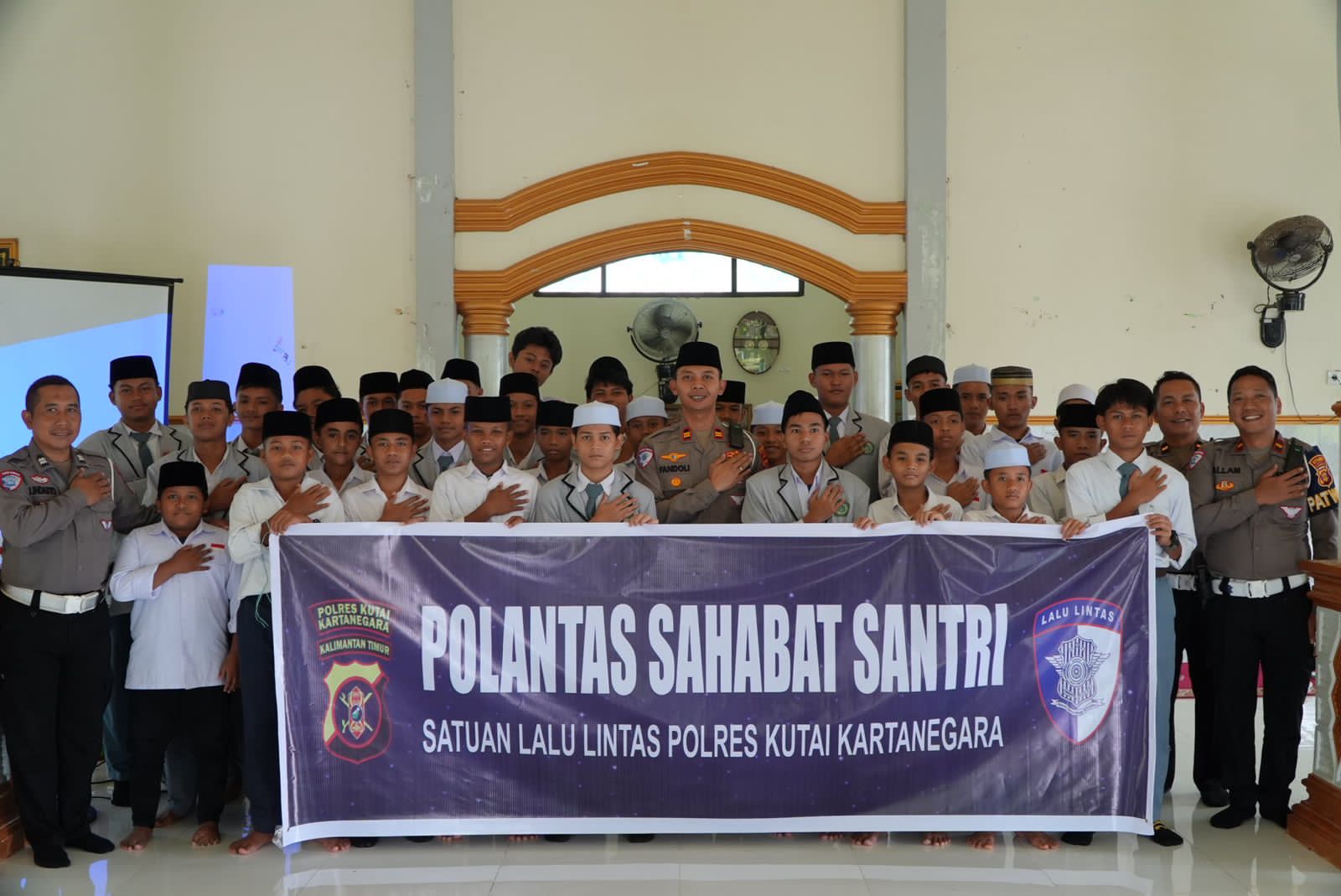 Satlantas Polres Kutai Kartanegara Gelar Polsantri, Ini Tujuannya!