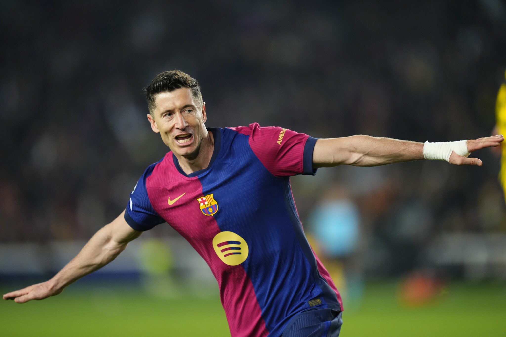 Liga Champions : Barcelona Sikat Dortmund 4-0, Lewandowski Cetak Brace