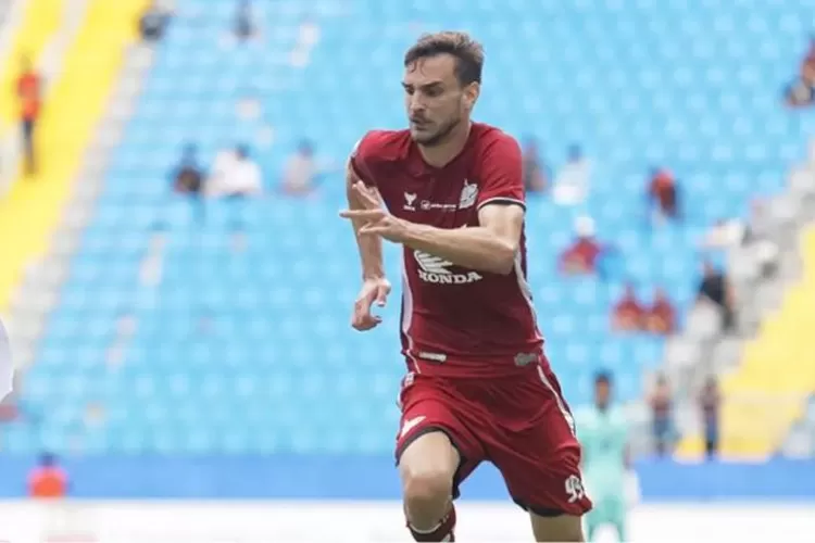 Adu Striker PSM vs CAHN : Nermin Haljeta Hadapi Tiga Bomber V-League