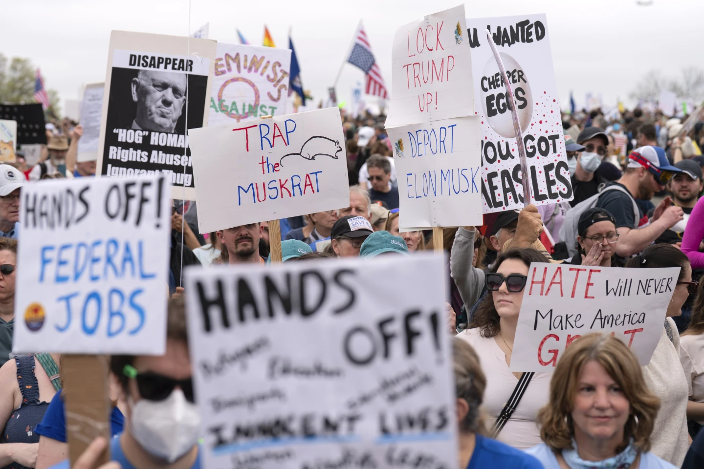 Ribuan Warga AS Gelar Aksi Unjuk Rasa Menolak Kebijakan Donald Trump