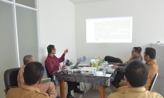Sinergi Tenaga Ahli dan Sekretariat DPRD Sulbar Perkuat Fungsi Legislasi Lewat Tim Evaluasi Perda 7 Januari 2025