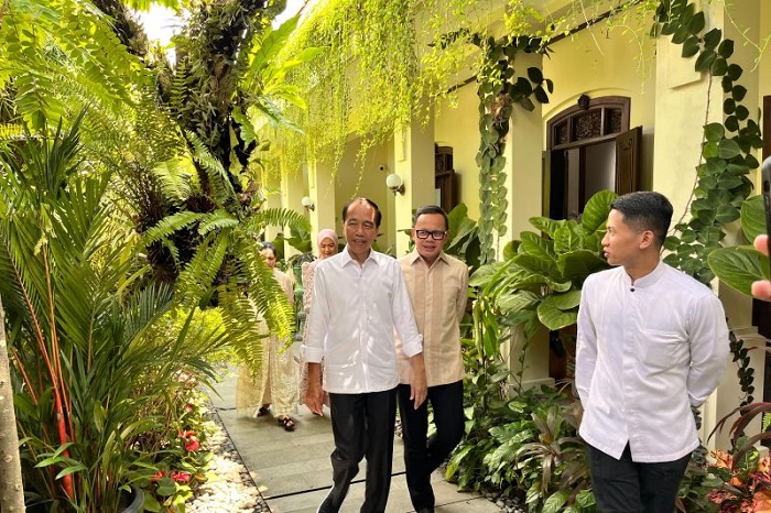 Wakil Menteri Dalam Negeri, Bima Arya Sugiarto, Saat Bersilaturahmi Ke Rumah Presiden Ke-7 RI, Joko Widodo
