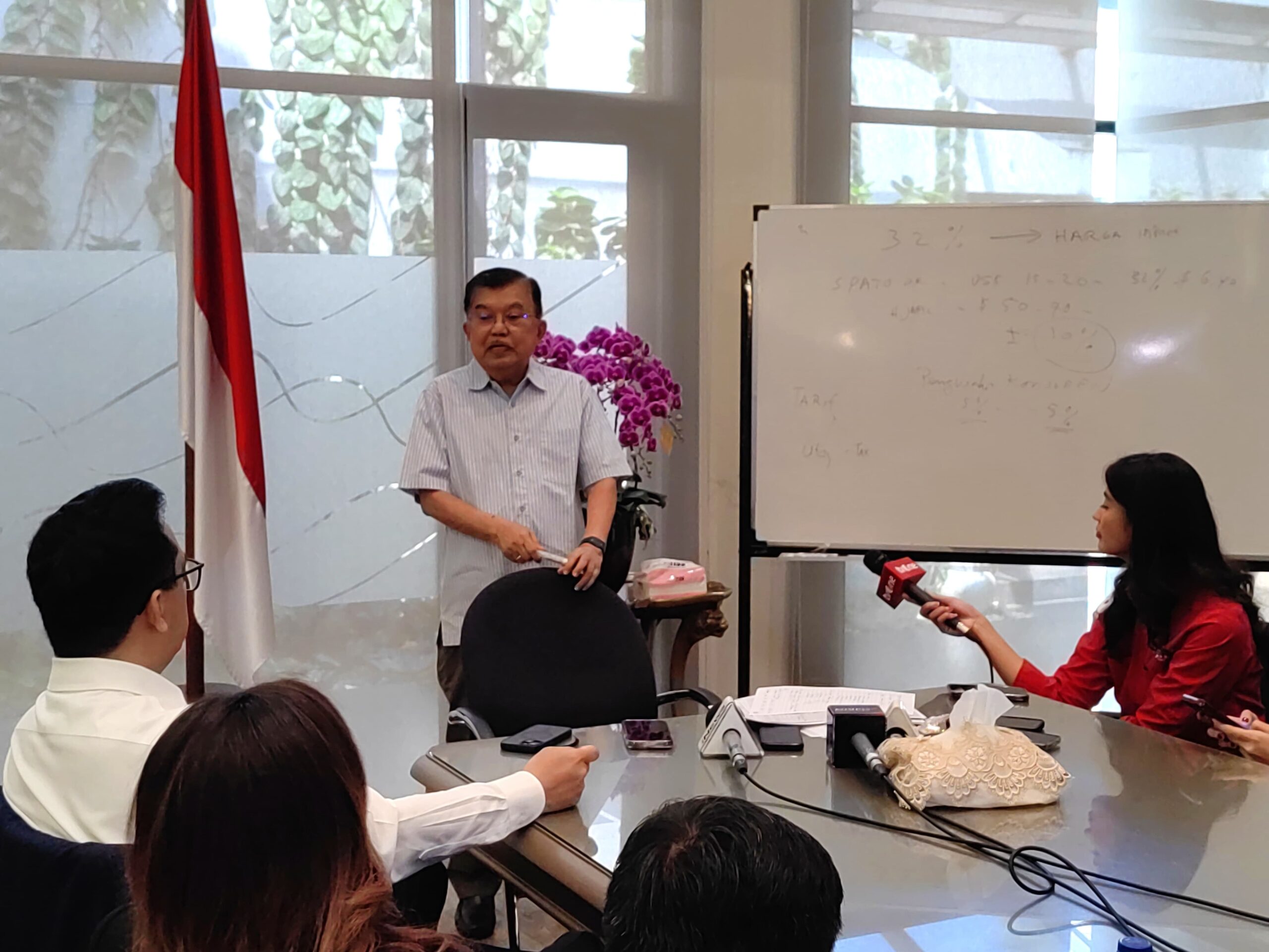 Jusuf Kalla Sebut Tarif Impor Trump Tidak Rugikan Indonesia