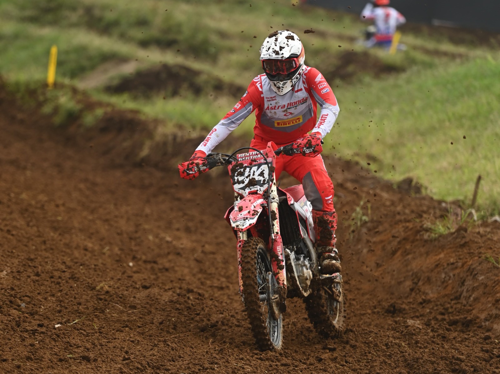 CRF250R Arsenio Raih Podium Tiga di Seri Pembuka Kejurnas Motocross 2025