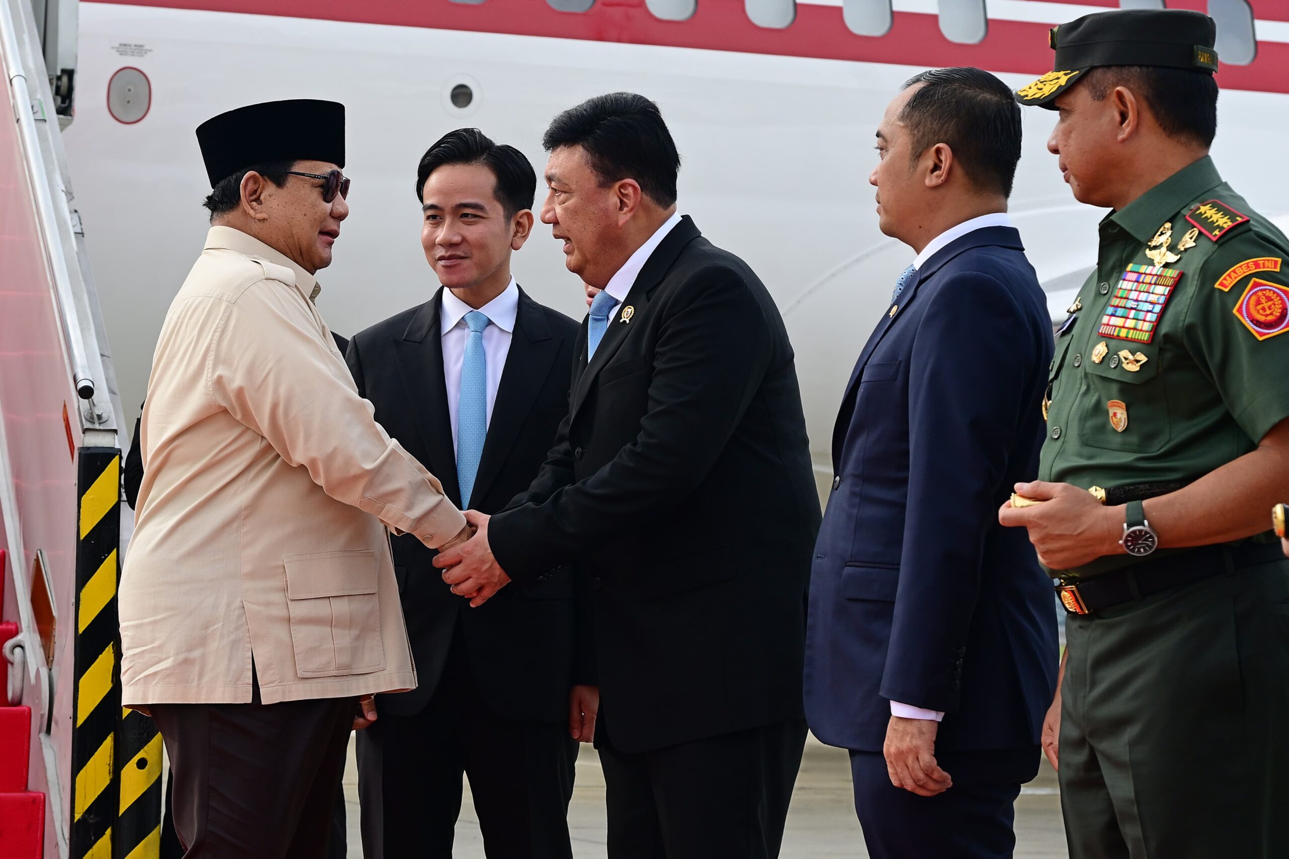 Kembali ke Tanah Air, Prabowo Bawa Investasi dan Kerja Sama Strategis