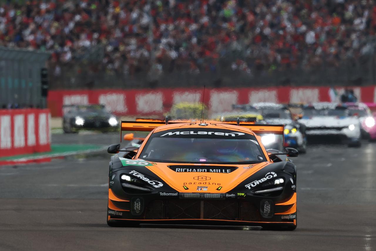 Tim United Autosports Finis P9 di 6 Hours of Imola, Sean Gelael Dkk Terkena Penalti