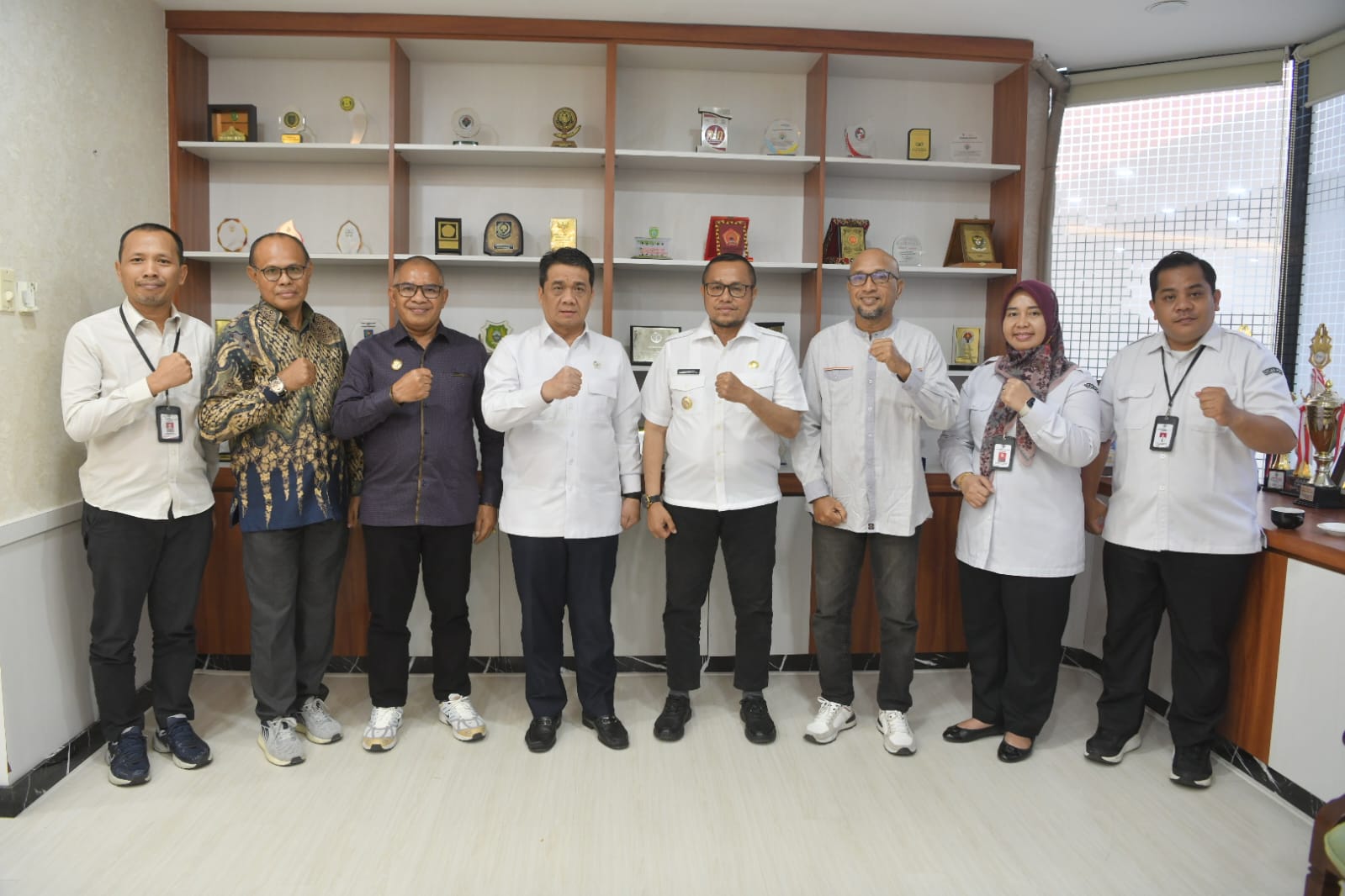 Wamendes Terima Audiensi Bupati Buru Selatan, Bahas Potensi Ekspor dan Pembangunan Desa