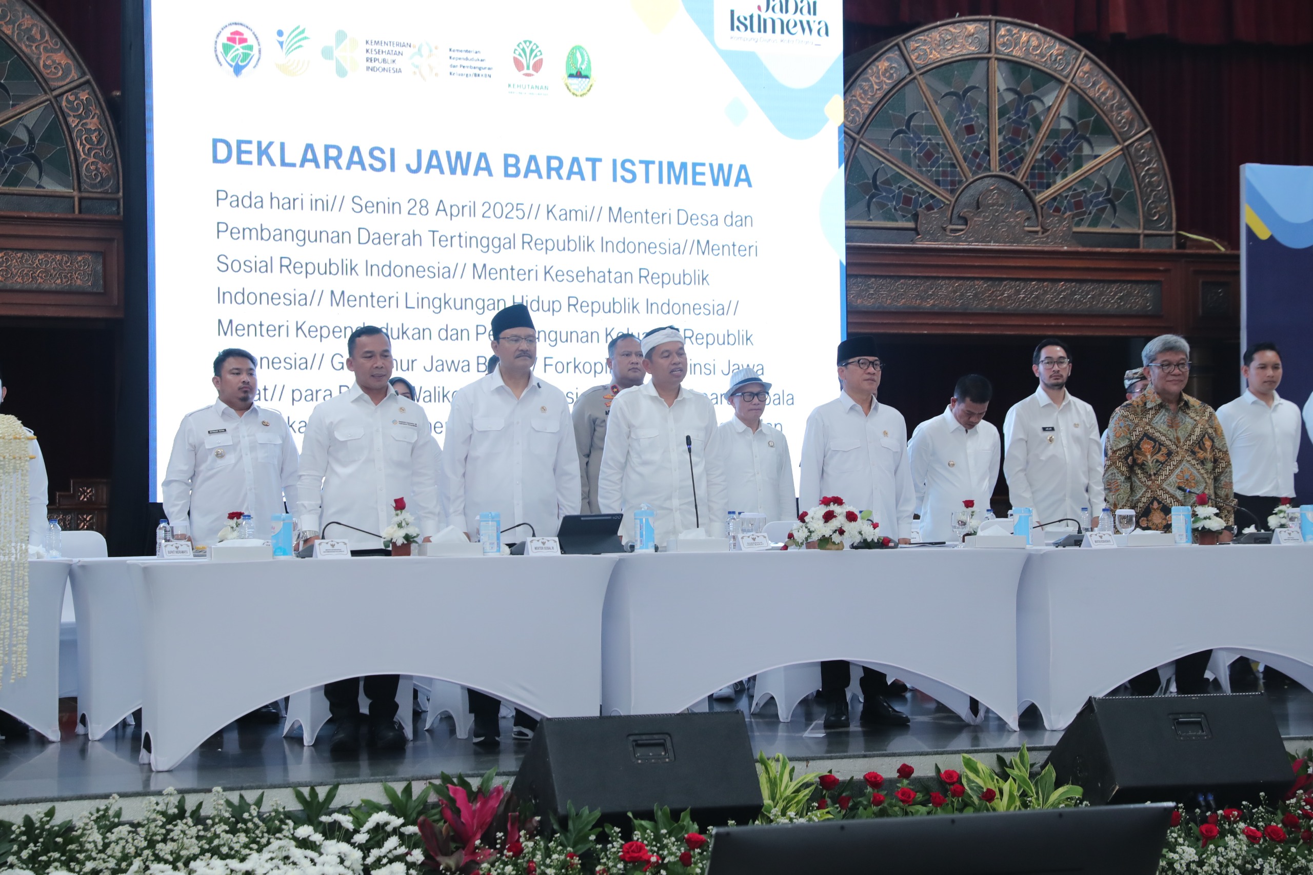 Mendes Yandri Luncurkan Musdesus Pembentukan Koperasi Merah Putih se-Jawa Barat