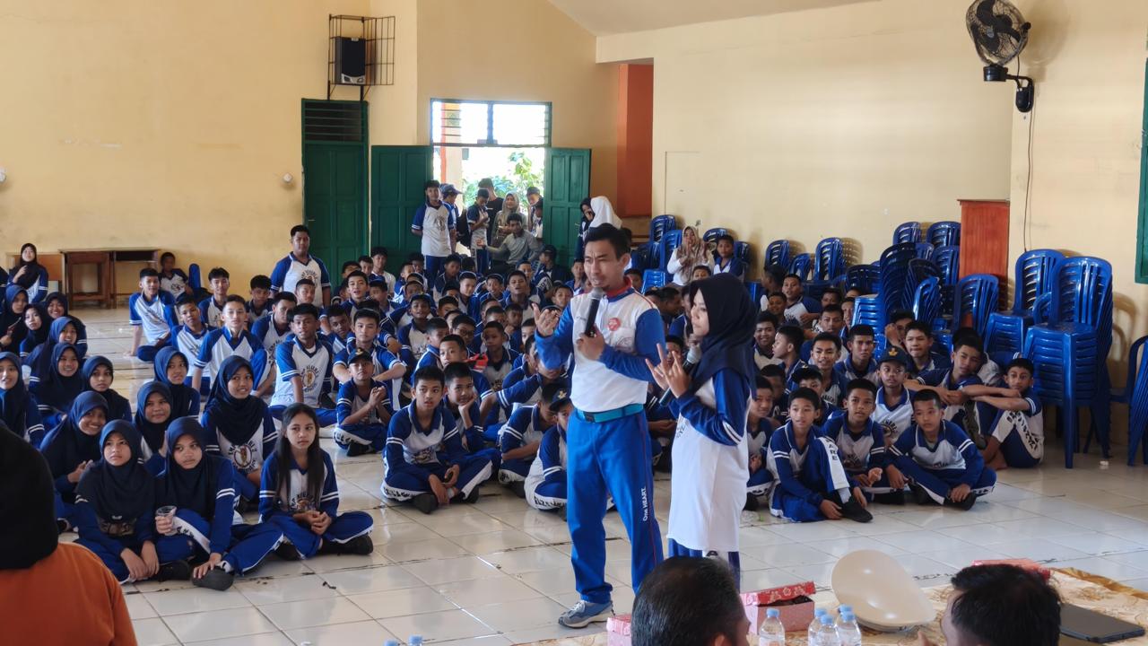 Asmo Sulsel Gandeng SMPN Parepare Sosialisasikan Safety Riding