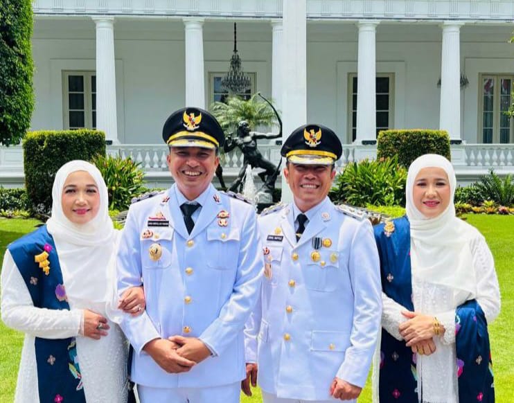 Bupati Luwu Utara Andi Abdullah Rahim dan Wakil Bupati Luwu Utara Jumail Mappile Saat Pelantikan Kepala Daerah