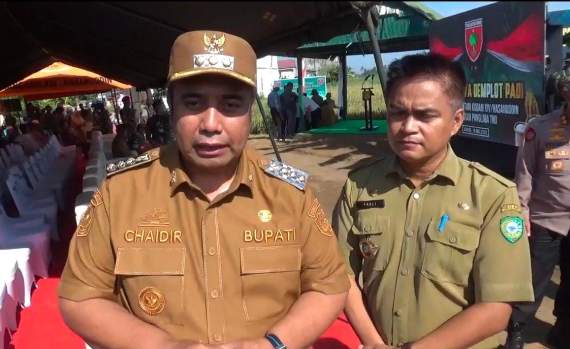 Bupati Maros Chaidir Syam Saat Beri Keterangan Usai Pelaksanaan Panen Raya Bersama Pangdam XIV Hasanuddin