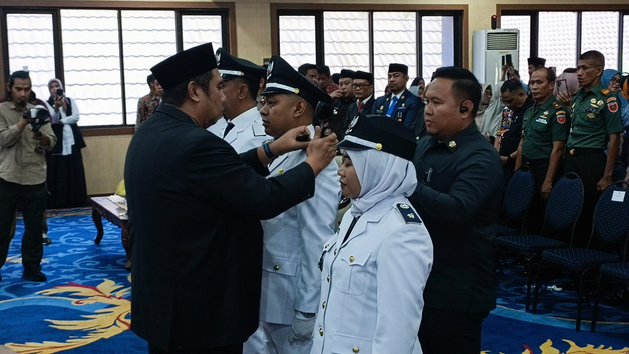 Bupati Maros Lantik Kades Moncongloe, Tekankan Amanah dan Tanggung Jawab