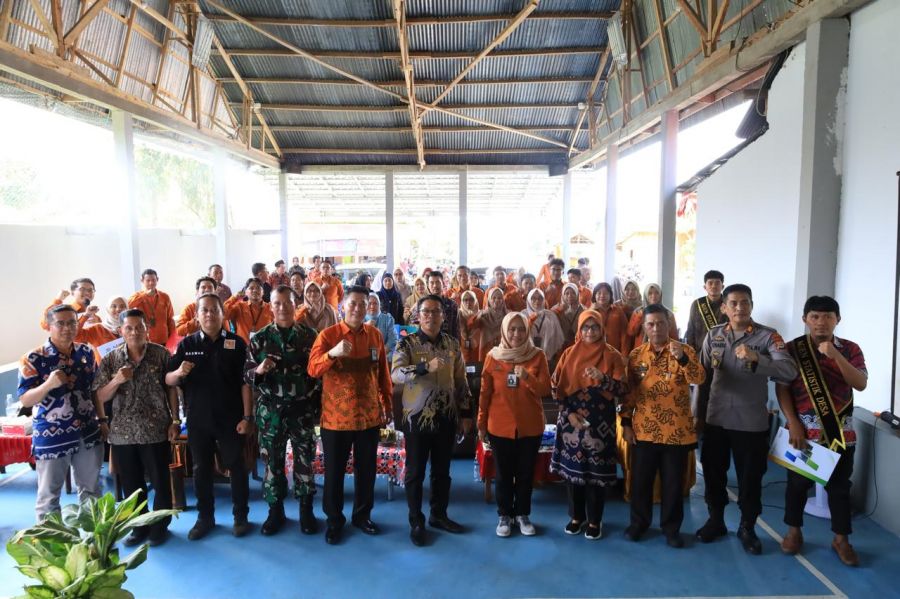 Wakil Bupati Luwu Utara Resmikan Program Desa Cantik di Kamiri