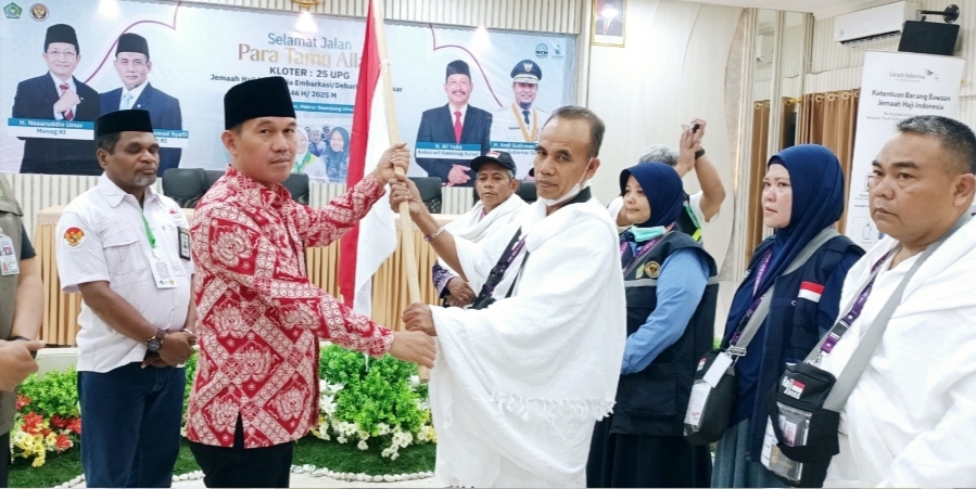 Jemaah Haji Kloter 25 Papua Barat Diberangkatkan ke Jeddah, Satu Gagal Terbang karena Sakit