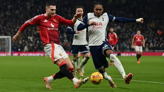 Pertandingan Liga Inggris, Tottenham Hotspur vs Manchester United