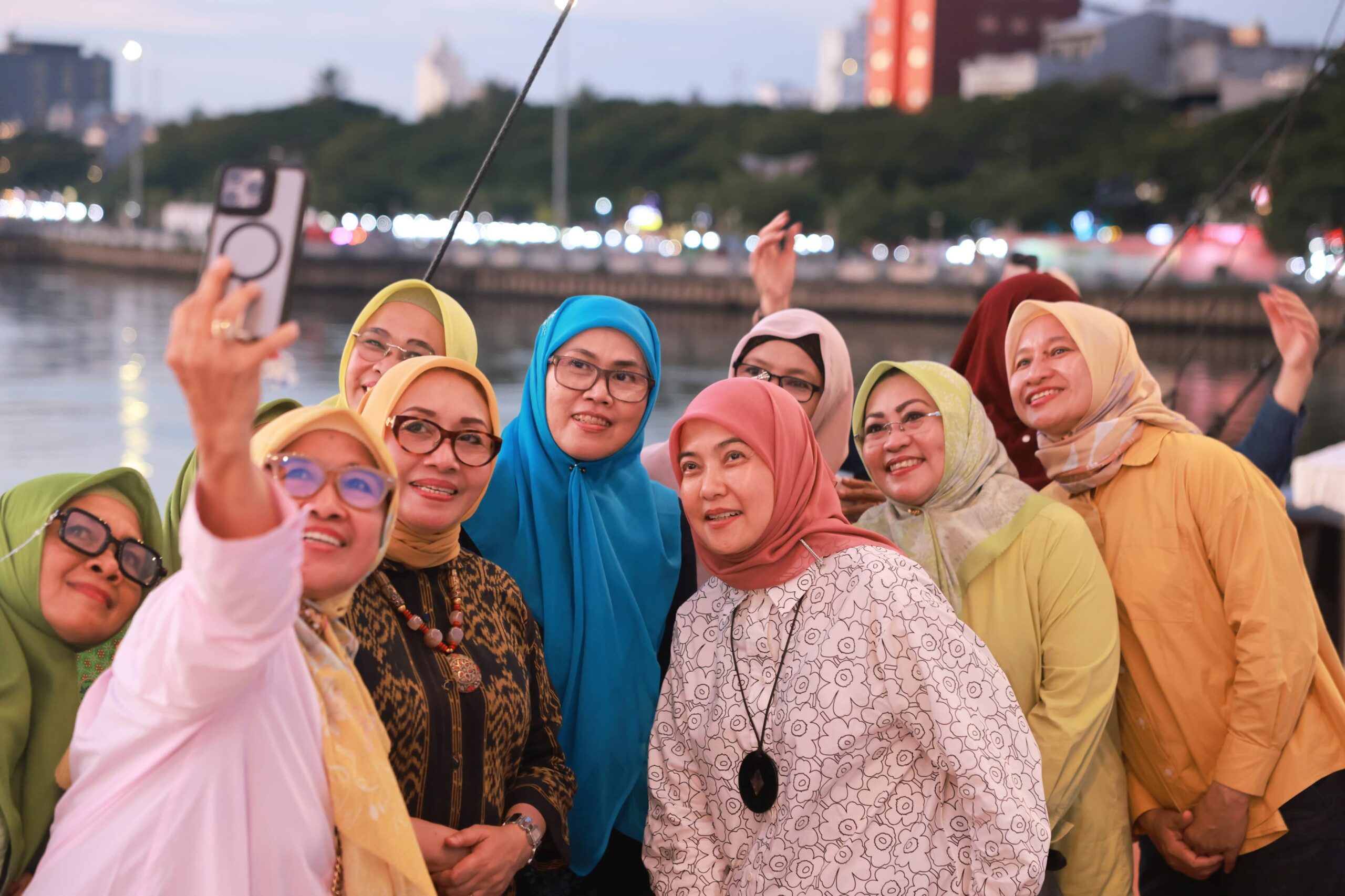 Wawali Makassar Aliyah Mustika Ilham Dampingi Menteri PPPA Dalam Kegiatan Phinisi Sailing
