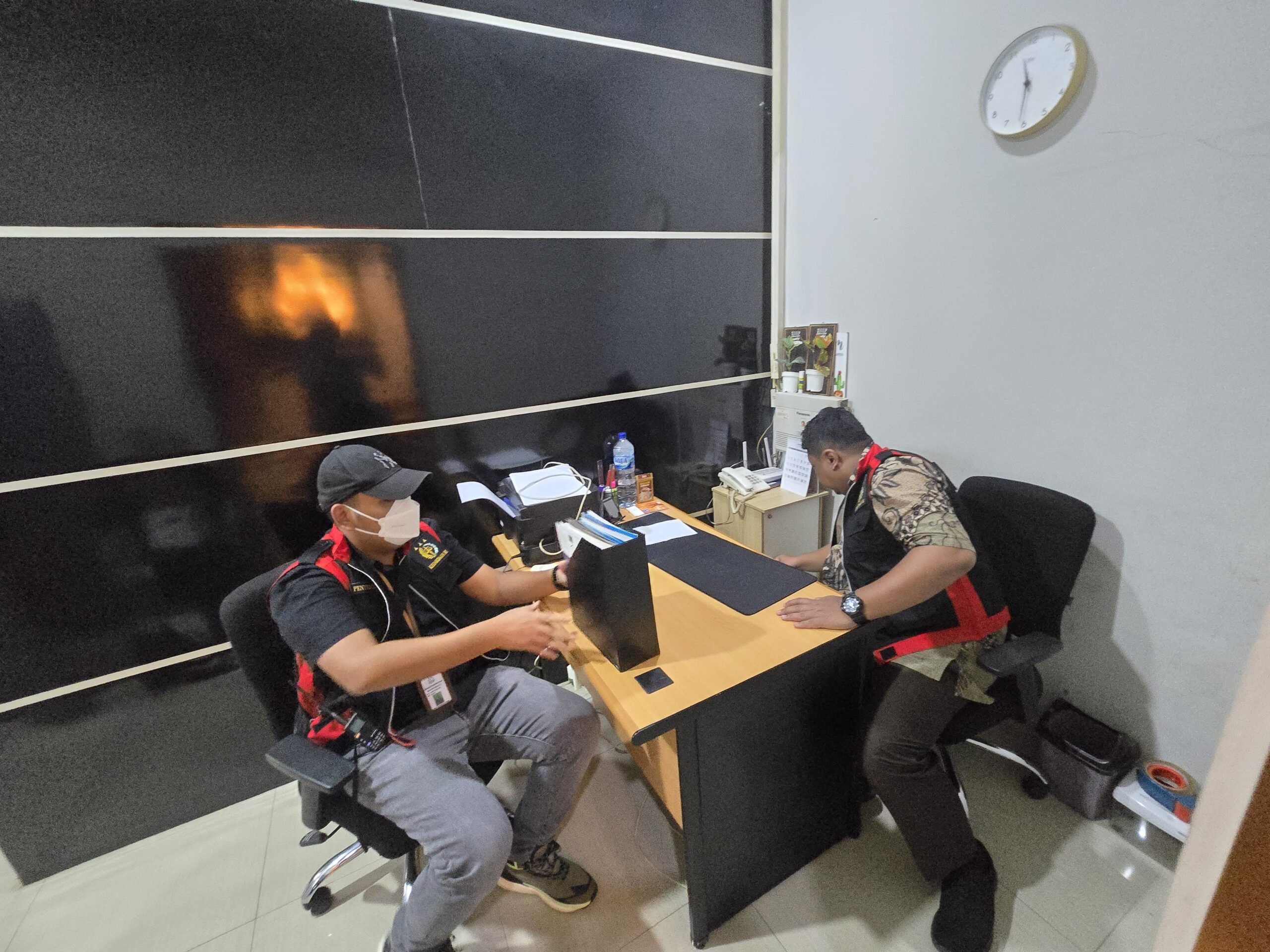 Kejari Bekasi Bongkar Dugaan Korupsi di Dispora, Ratusan Dokumen Disita