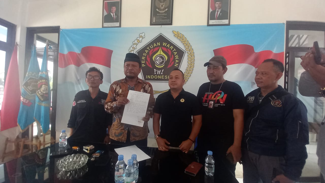 Sebut Wartawan 'Setan', Oknum Guru di Bekasi Minta Maaf
