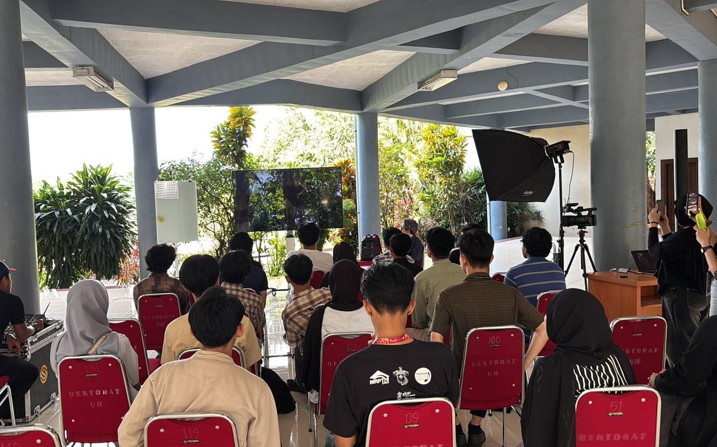 Unhas Jadi Tuan Rumah Rector’s Expression dalam Festival Kebangsaan Gema Kampus 2025