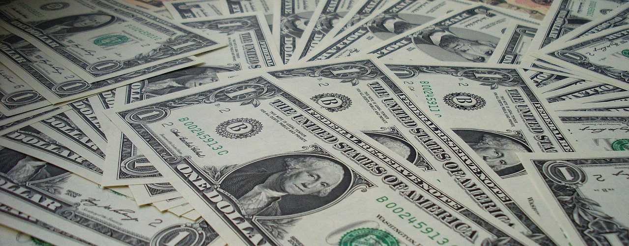 money 2168003 1280