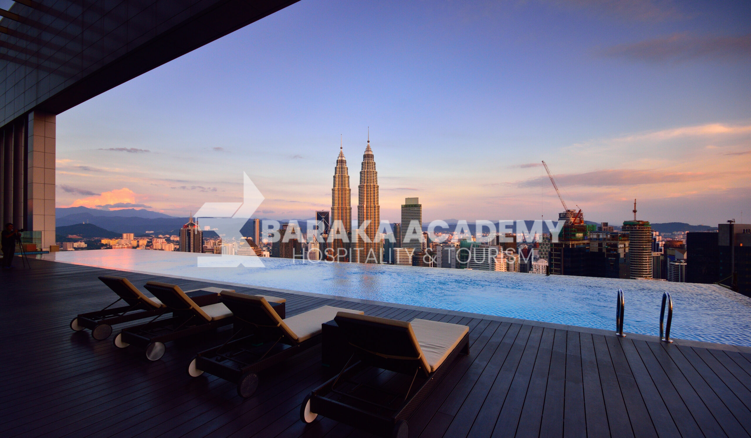 Apa Saja yang Dipelajari di Pelatihan Hospitality ala Baraka Academy?