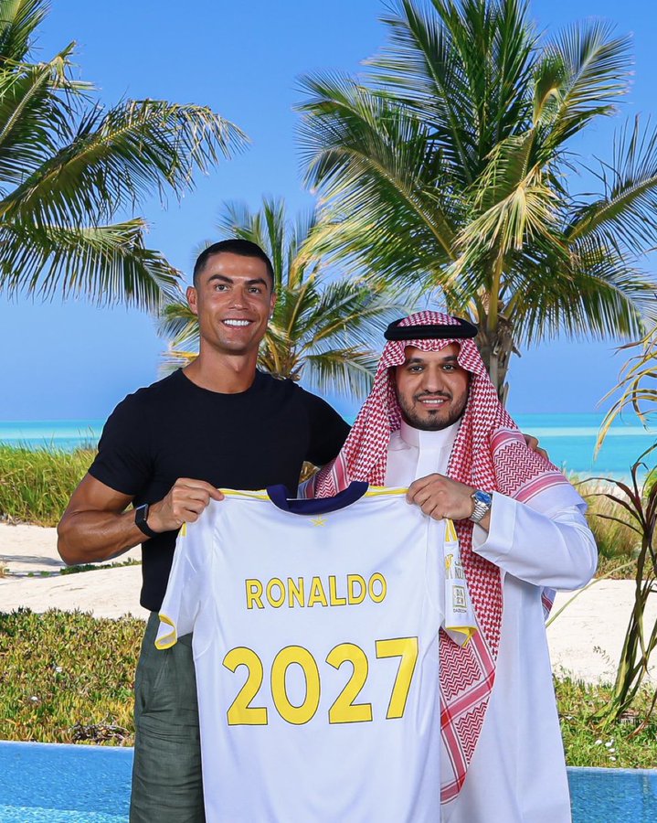 Cristiano Ronaldo Perpanjang Kontrak Bersama Al Nassr Hingga 2027
