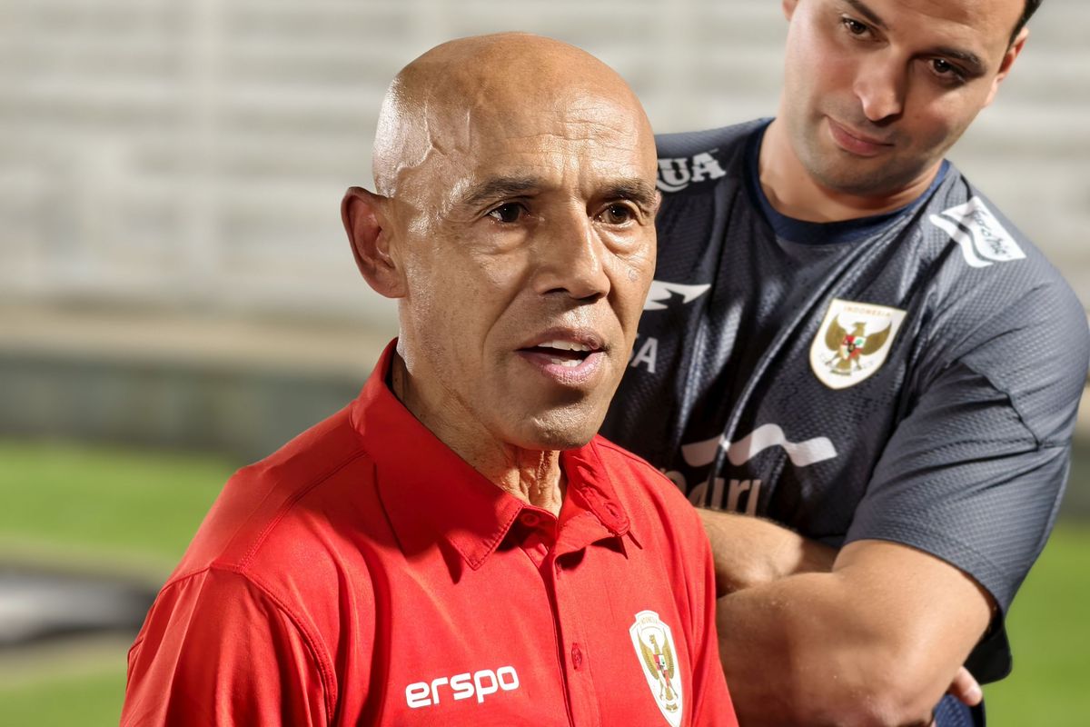 Tanggapan Simon Tahamata Usai Timnas Indonesia Dibantai Jepang 0-6