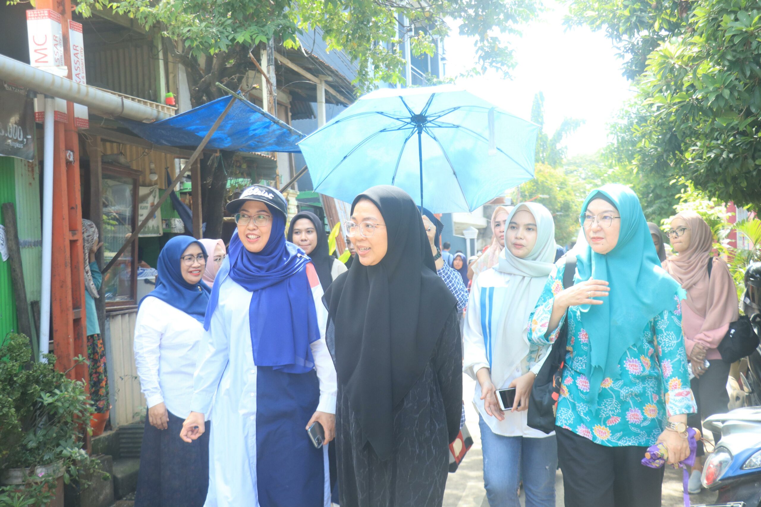 Ketua TP PKK Kota Makassar Saat Meninjau Kesiapan Kelurahan Panampu Jelang Lomba Kelurahan Terpadu Tingkat Provinsi 2026