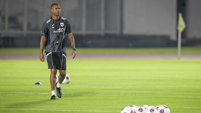 Marselino dan Ragnar Absen Lawan China, Kluivert Siapkan Pengganti
