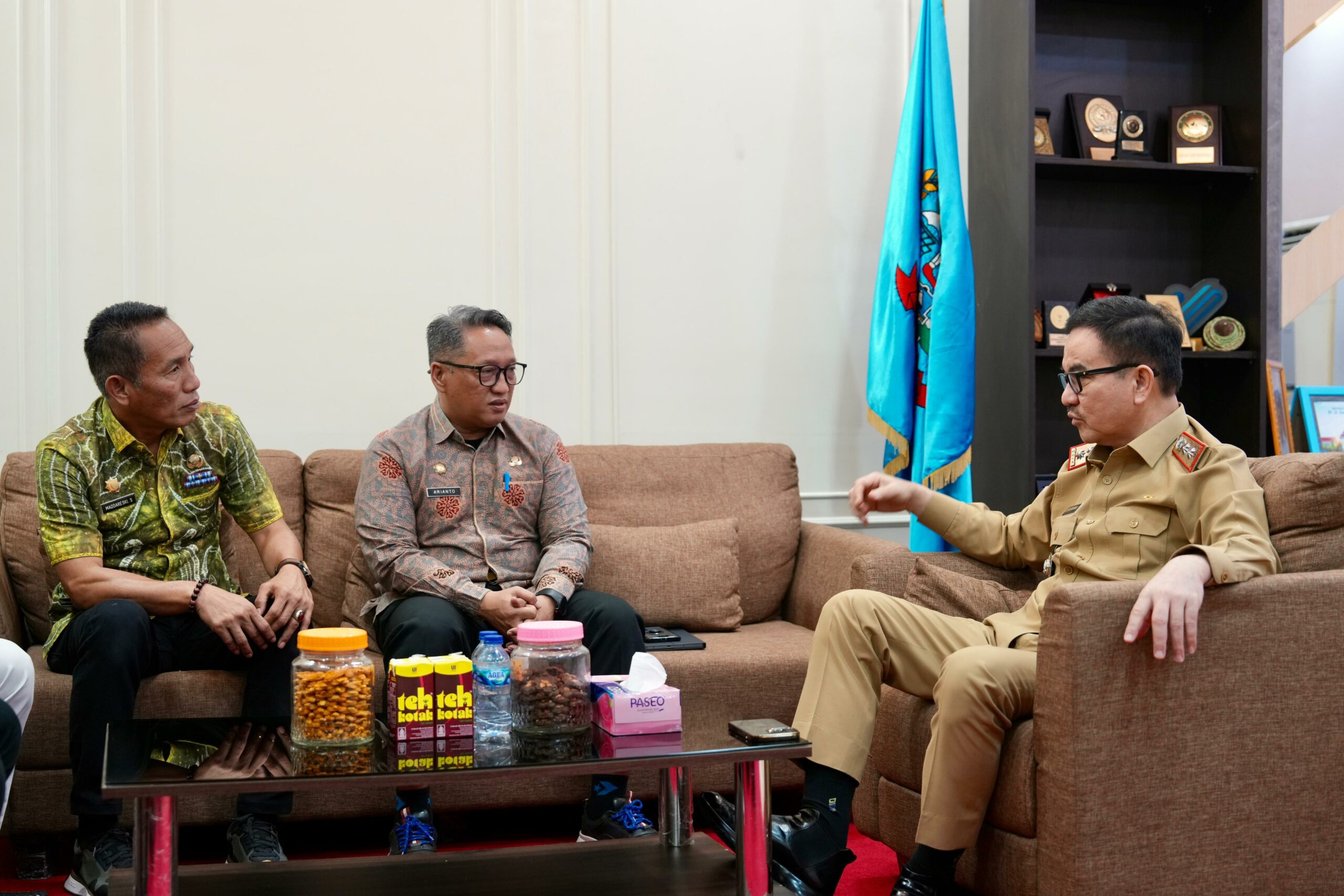 Sekprov Sulsel Terima Kunjungan Pemprov Sulbar, Dukung Penguatan Konektivitas Udara Makassar–Mamuju