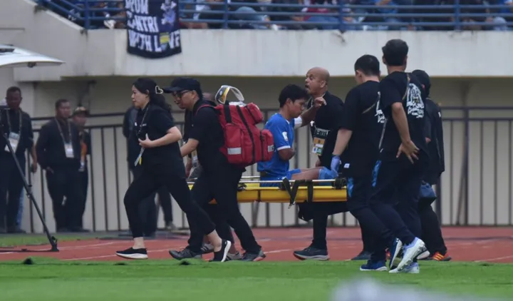 Bek Persib Bandung, Achmad Jufriyanto atau Jupe Alami Cedera Patah Tulang Rusuk Saat Lawan Port FC