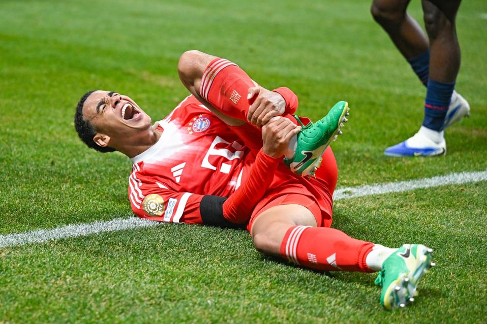 Gelandang Bayern Munich, Jamal Musiala, Cedera Patah Pergelangan Kaki