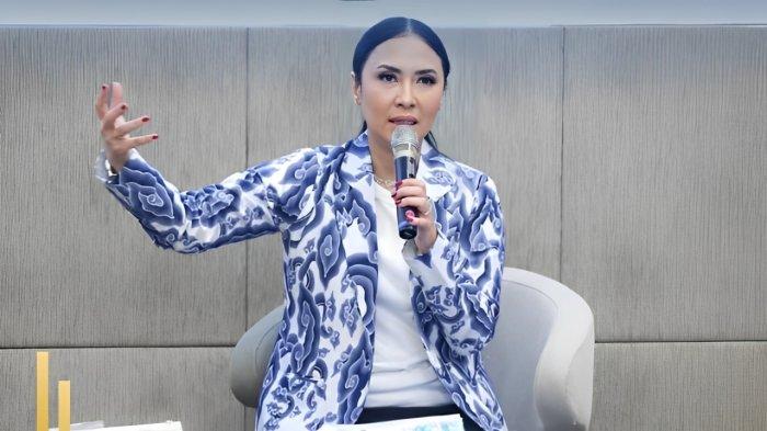 Istri Menteri UMKM, Agustina Hastarina atau Tina Astari