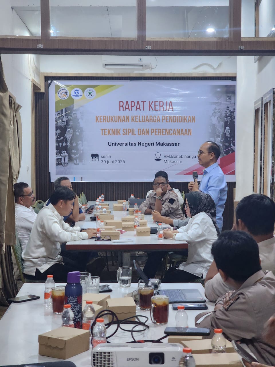 Kerukunan Keluarga Pendidikan Teknik Sipil dan Perencanaan (KKPTSP) Universitas Negeri Makassar (UNM) Menggelar Rapat Kerja (Raker) Dalam Memperkuat Visi Misi dan Sinergi Alumni