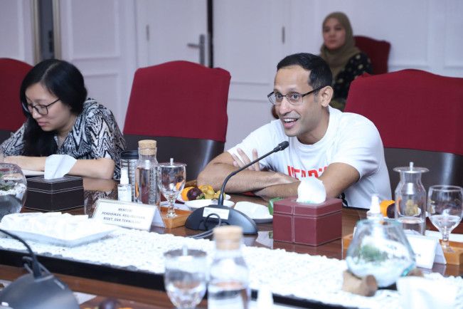 Mantan Mendikbudristek, Nadiem Makarim dan Stafsus Bidang Pemerintahan Kemendikbudristek, Jurist Tan