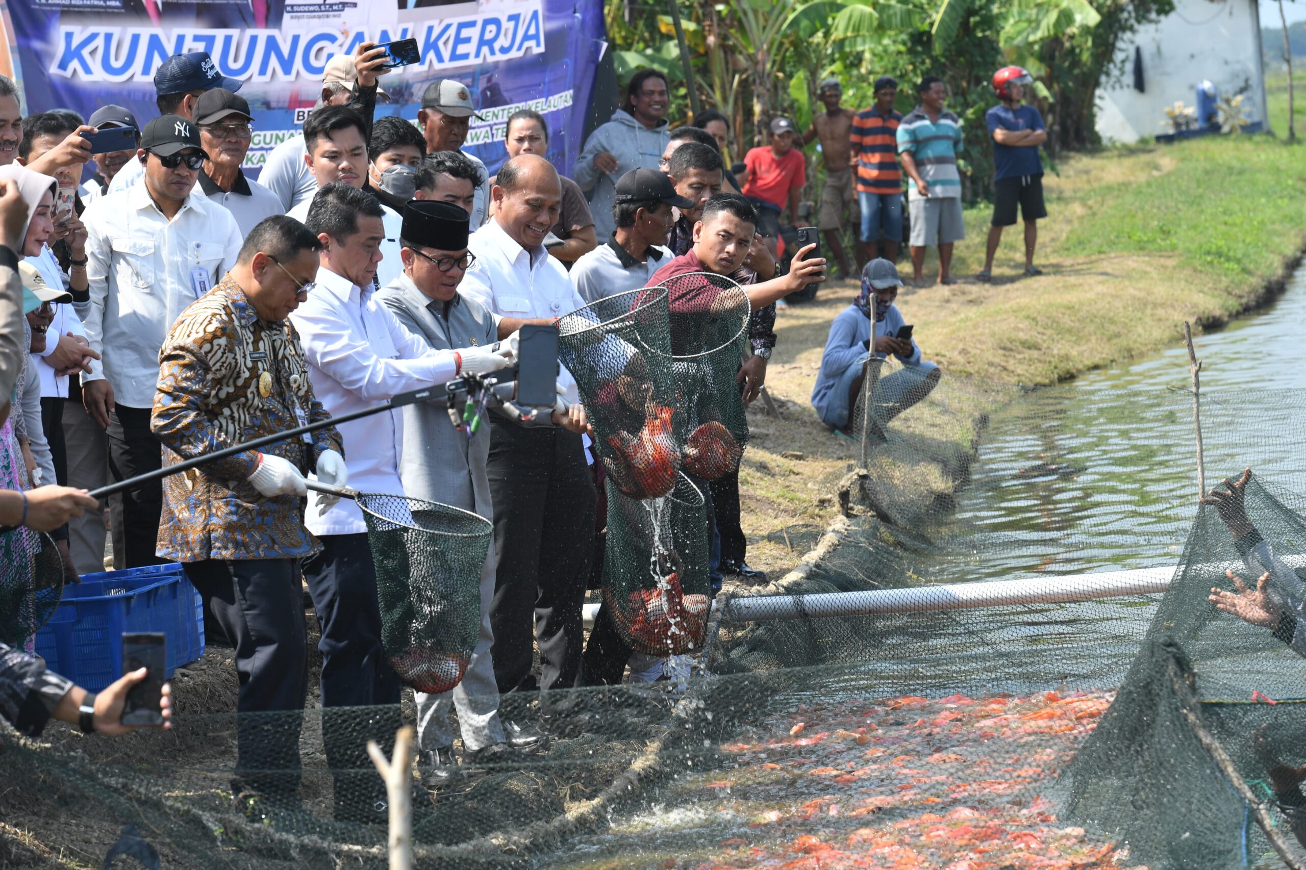 Mendes Yandri Saat Kunjungan Kerja ke Kabupaten Pati Provinsi Jawa Tengah Kamis (24/7/2025)