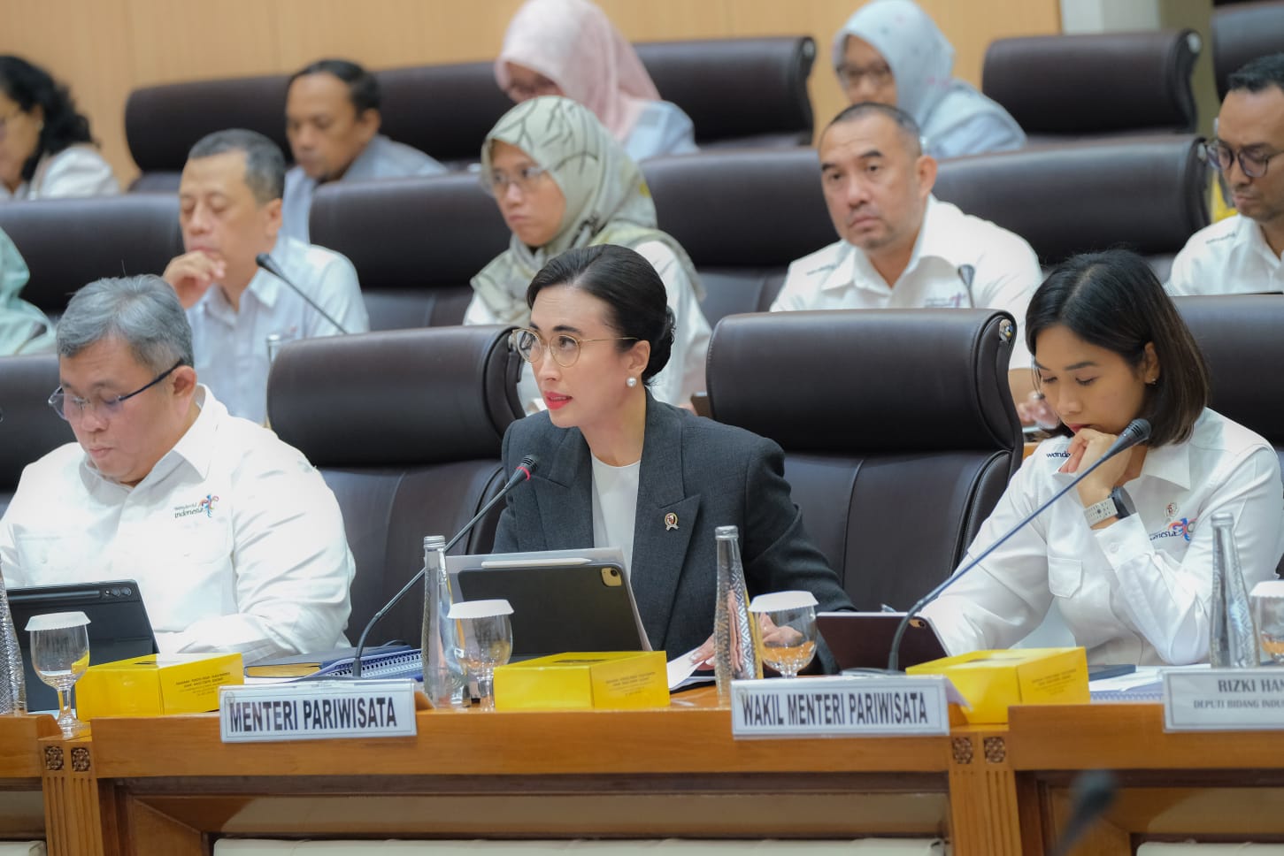 Pendaki Brasil Tewas, DPR Tegur Menpar Soal Keamanan Gunung Rinjani