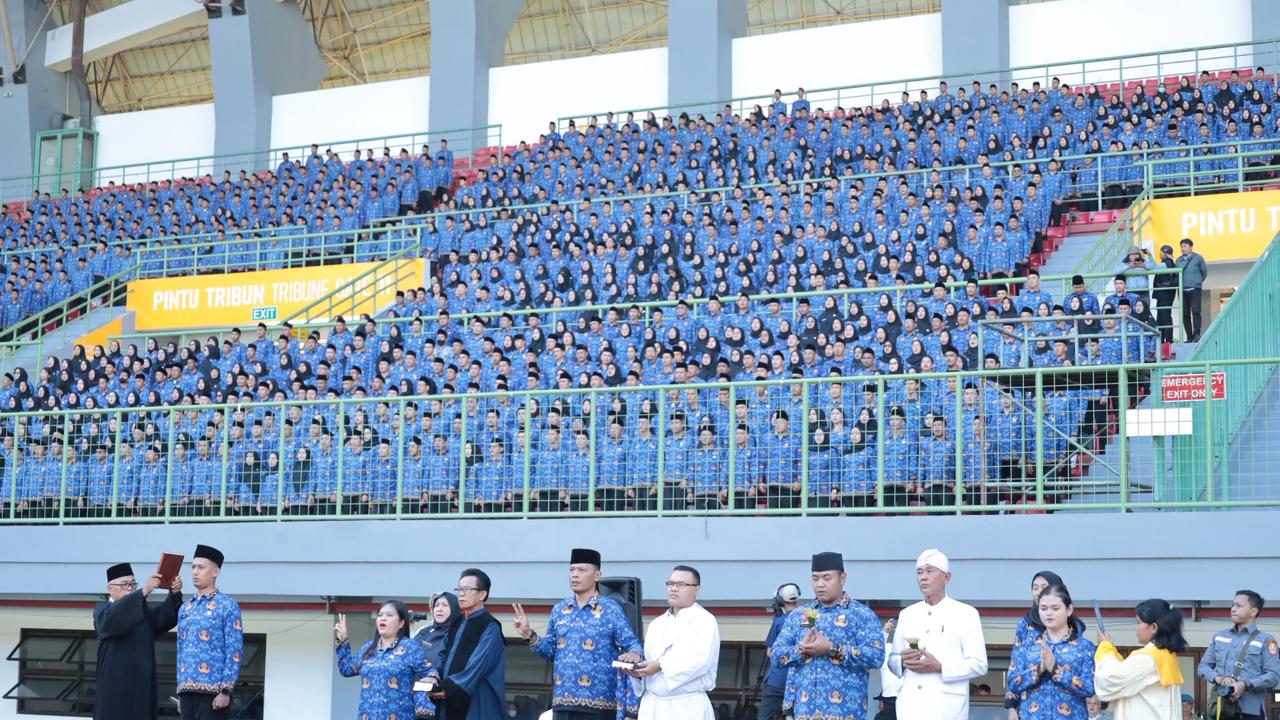 Wali Kota Bekasi Lantik 7.969 PPPK, Kepala BKN Apresiasi Komitmen Pelayanan Publik