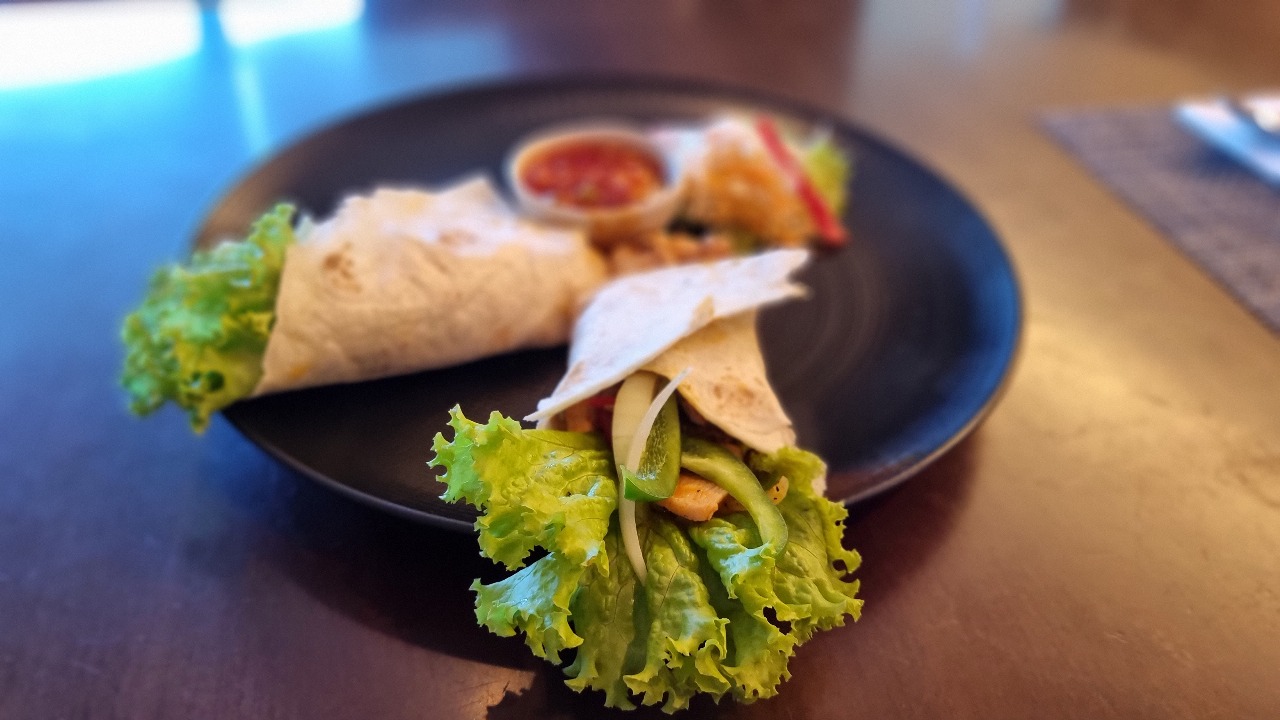 Promo Agustus Aston Makassar: ‘Stay Independent’ dan Sajian Kuliner Istimewa